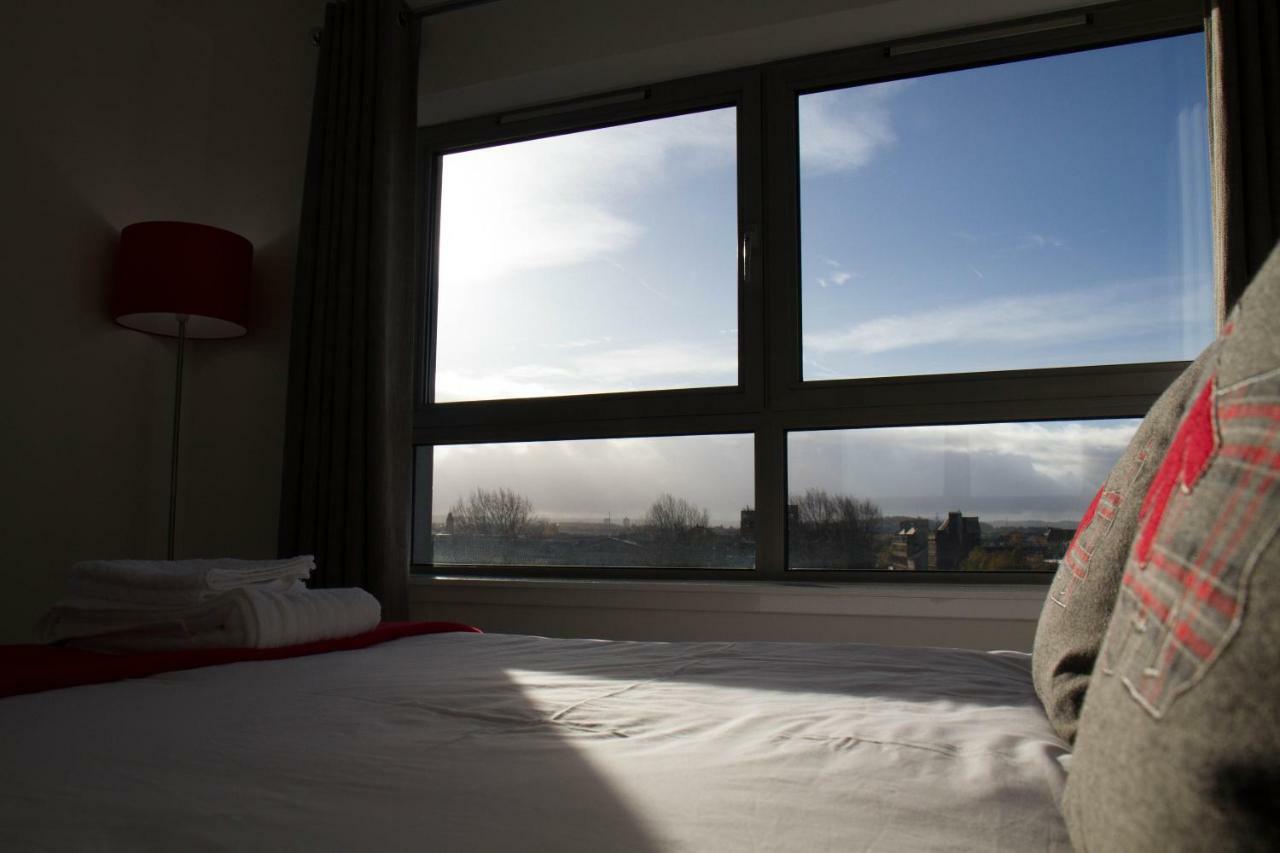 City Centre With River Clyde Views Apartment